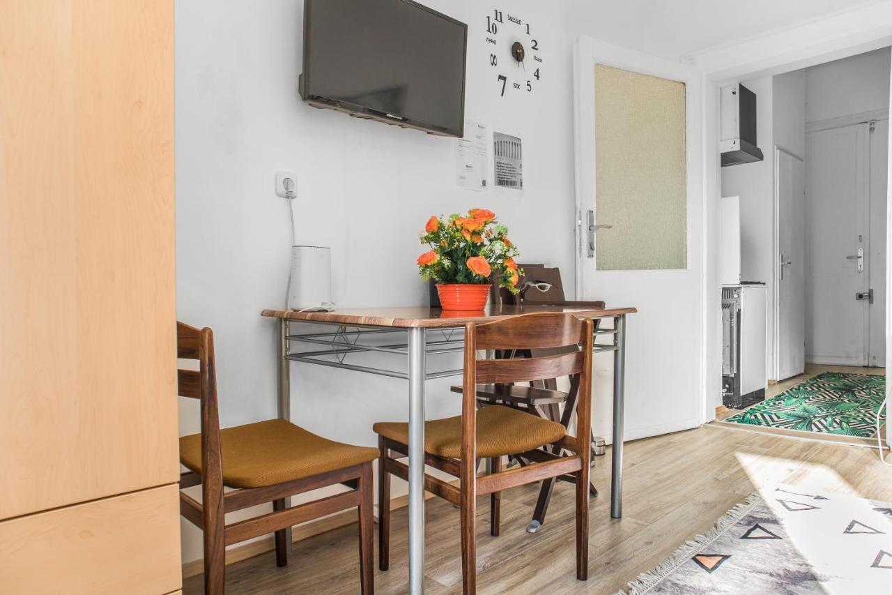Ferienwohnung Cozy 1Br Apt. Near Millenium Tower & Danube River Wien Exterior foto