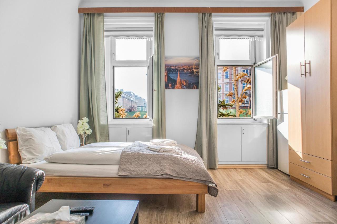 Ferienwohnung Cozy 1Br Apt. Near Millenium Tower & Danube River Wien Exterior foto